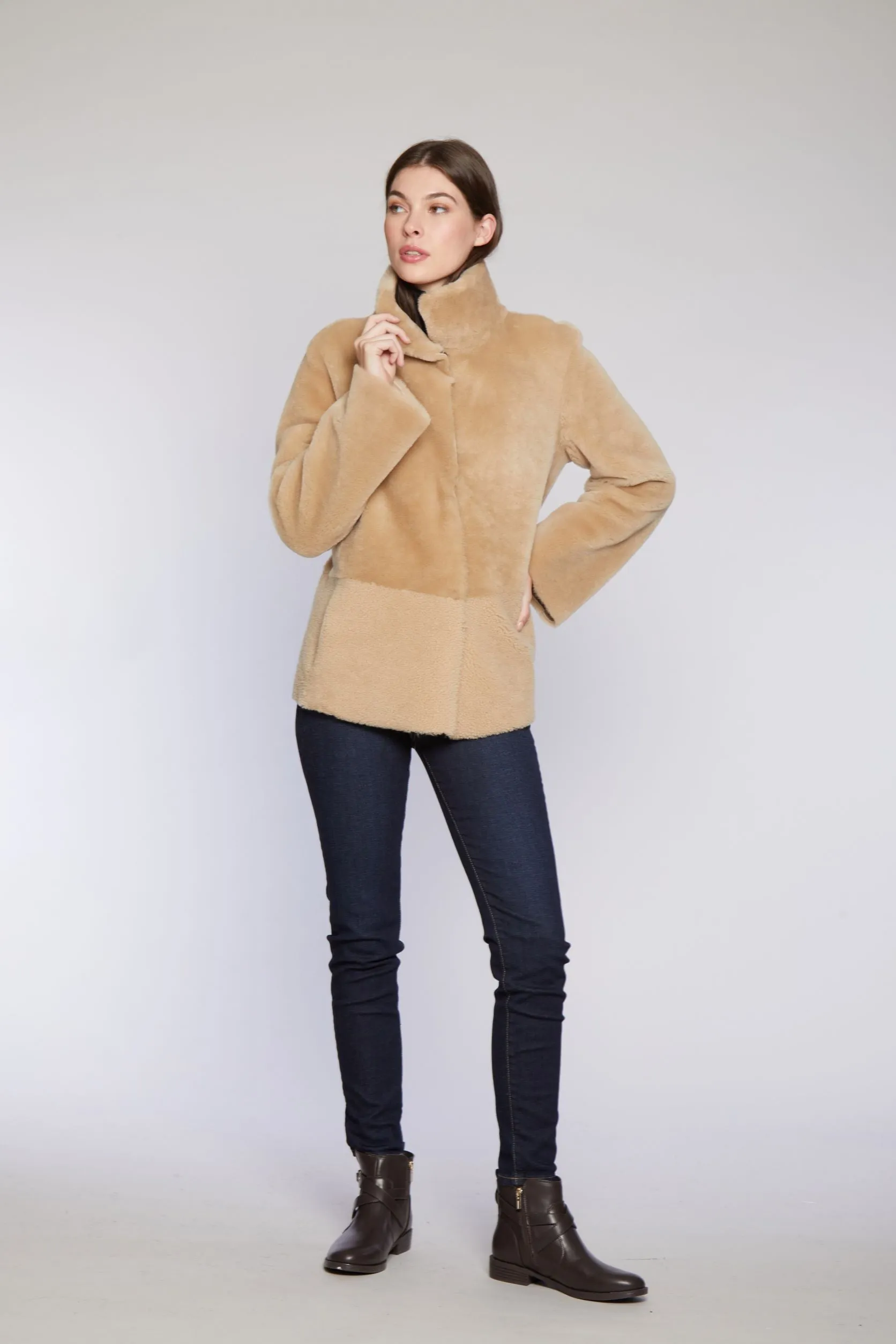 #865 Reversible Shearling Jacket Shearling  1 XS  1/M  $500  sorry no additional discounts