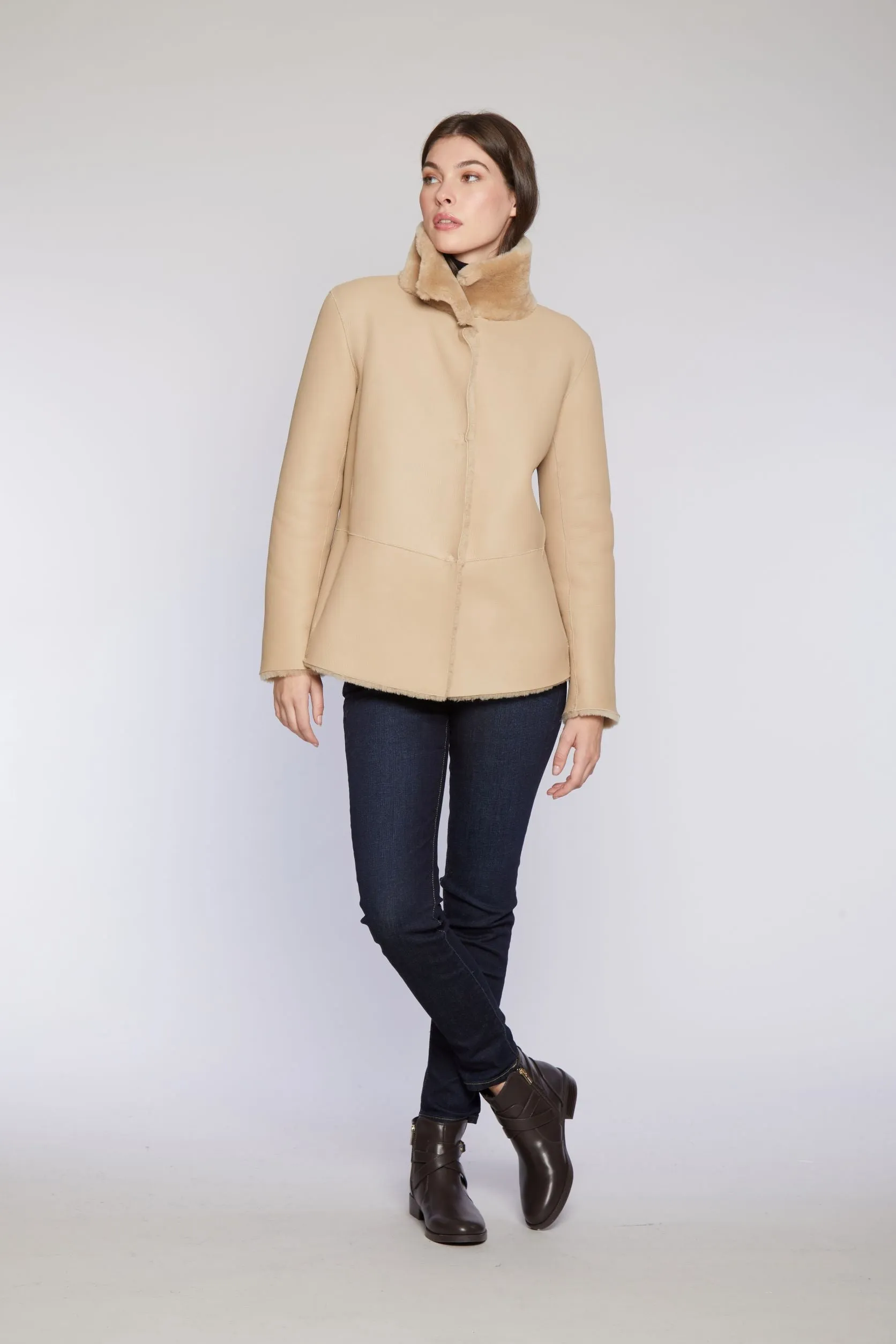 #865 Reversible Shearling Jacket Shearling  1 XS  1/M  $500  sorry no additional discounts