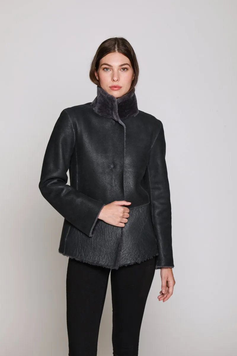 #865 Reversible Shearling Jacket Shearling  1 XS  1/M  $500  sorry no additional discounts