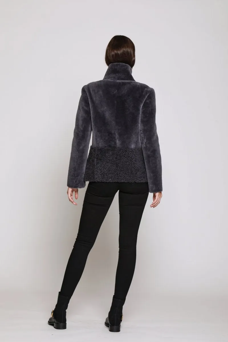 #865 Reversible Shearling Jacket Shearling  1 XS  1/M  $500  sorry no additional discounts