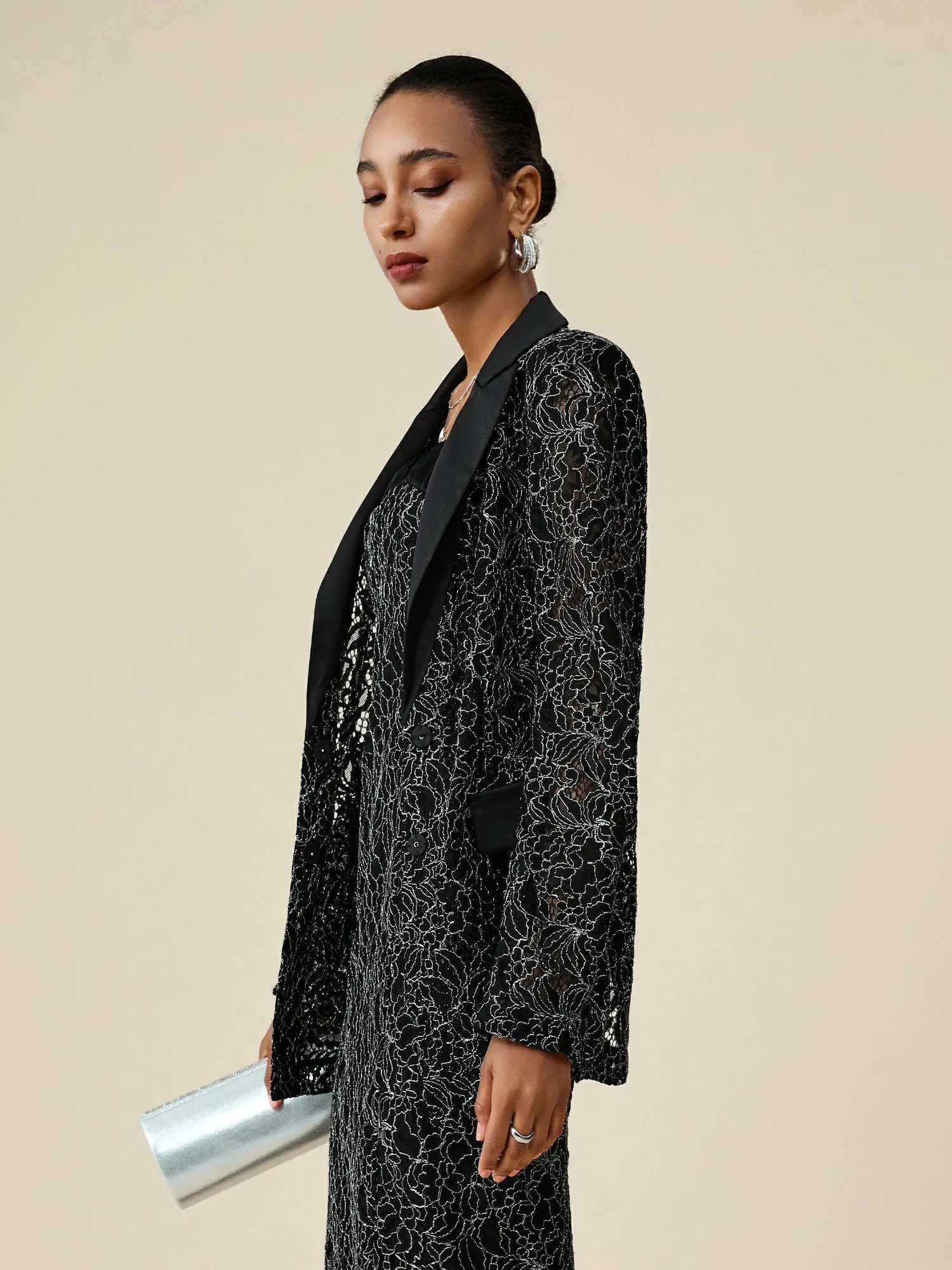 Amoretu Peak Lapel Long Sleeve Silver Metallic Lace Blazer