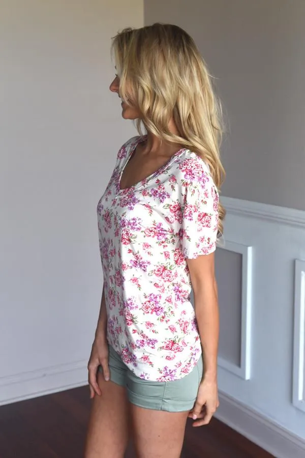 Go To Floral V-Neck ~ Pink
