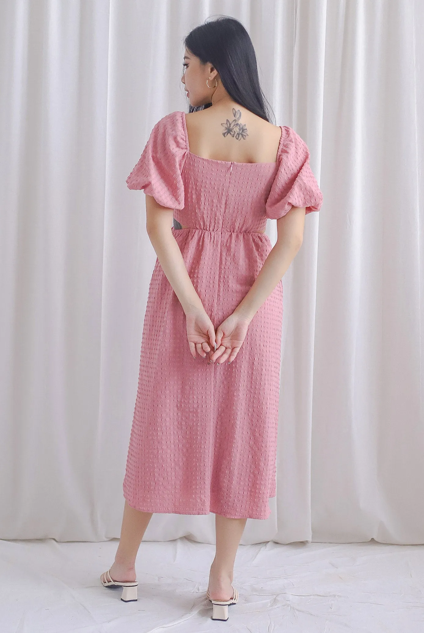 Hebe Puffy Sleeve Side Cut Out Dress In Rose Pink
