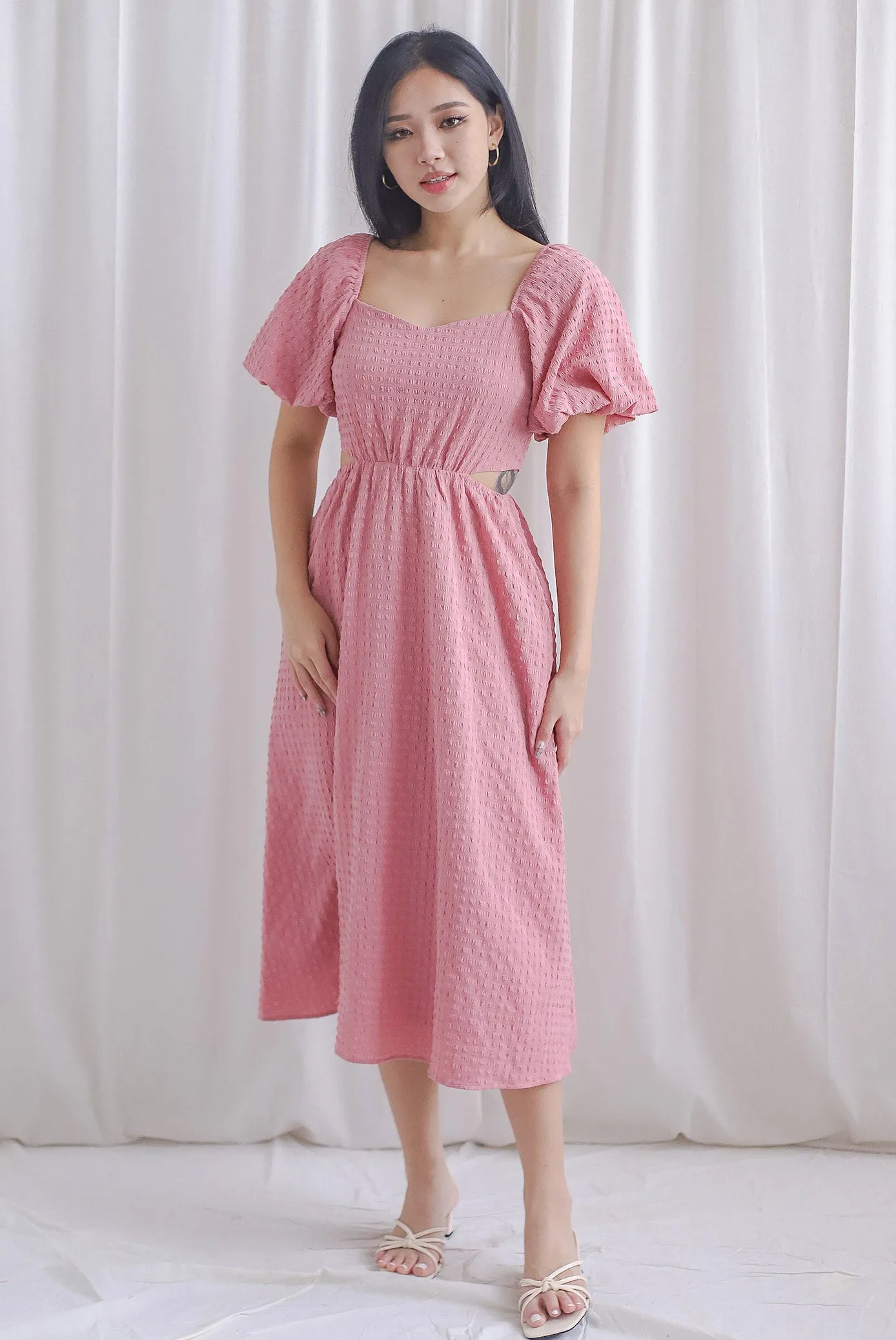 Hebe Puffy Sleeve Side Cut Out Dress In Rose Pink