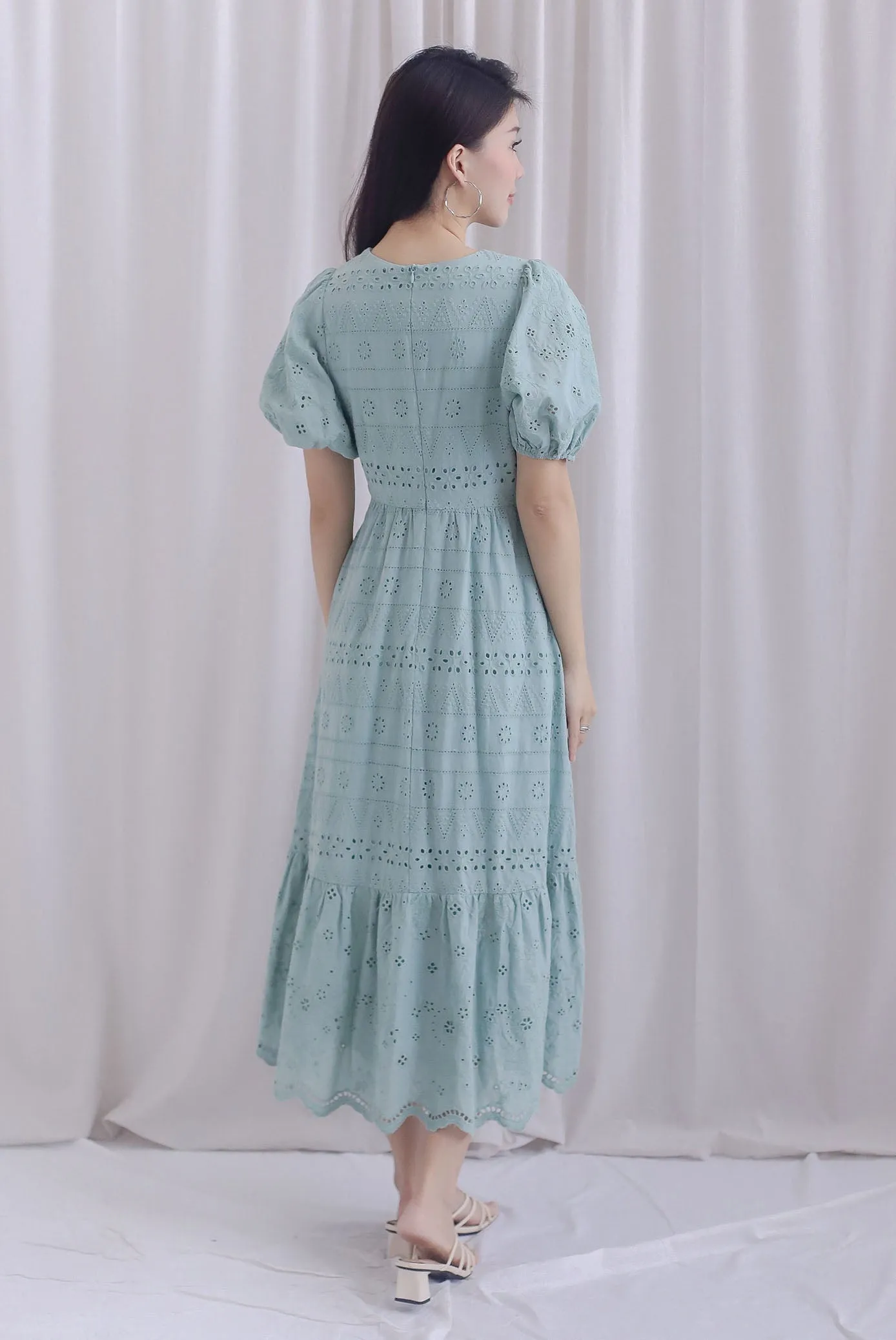 Juliette Eyelet Puffy Sleeve V Neck Midi Dress In Seafoam