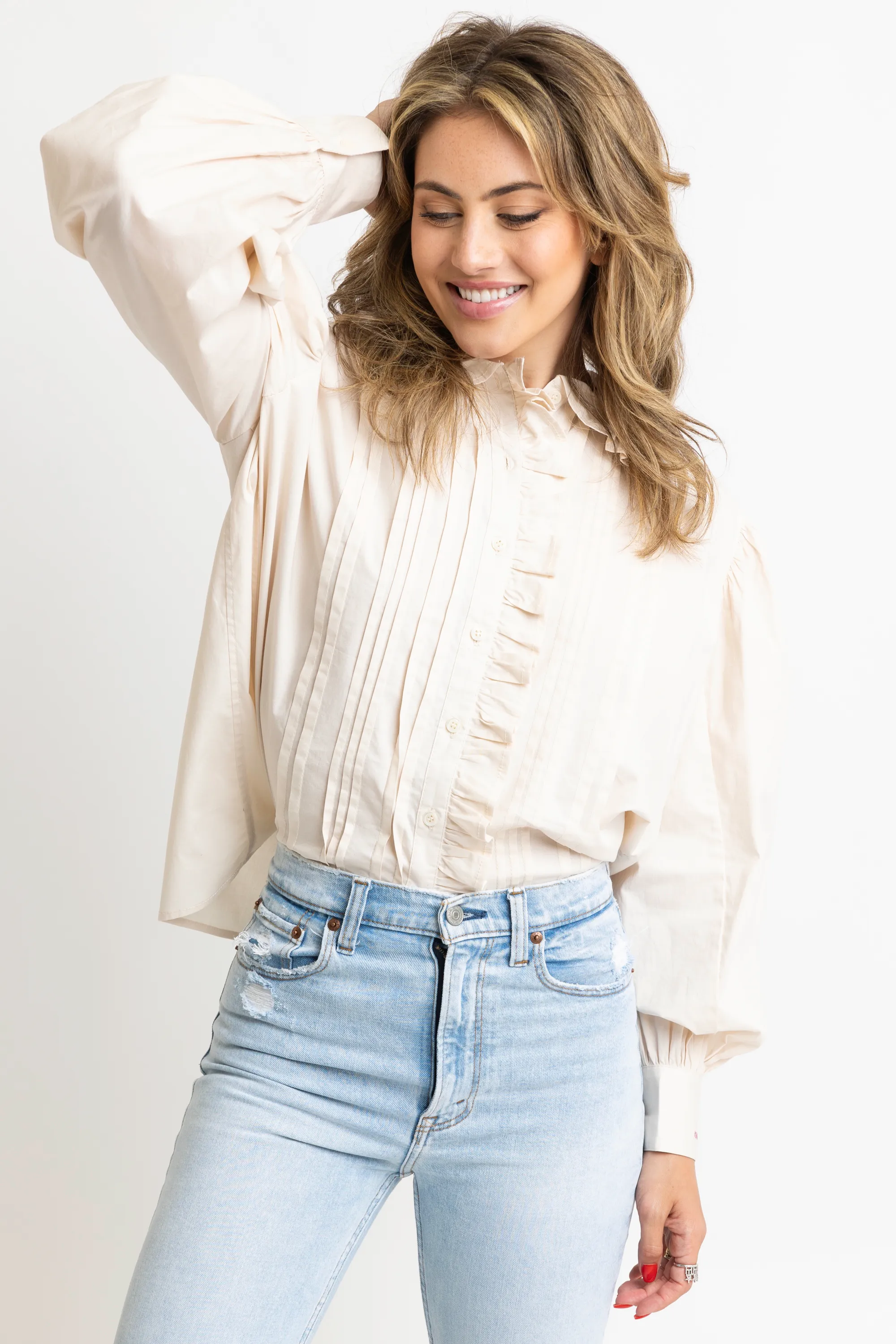 Karlie Ivory Pleat Ruffle Trim Top (1 LARGE)