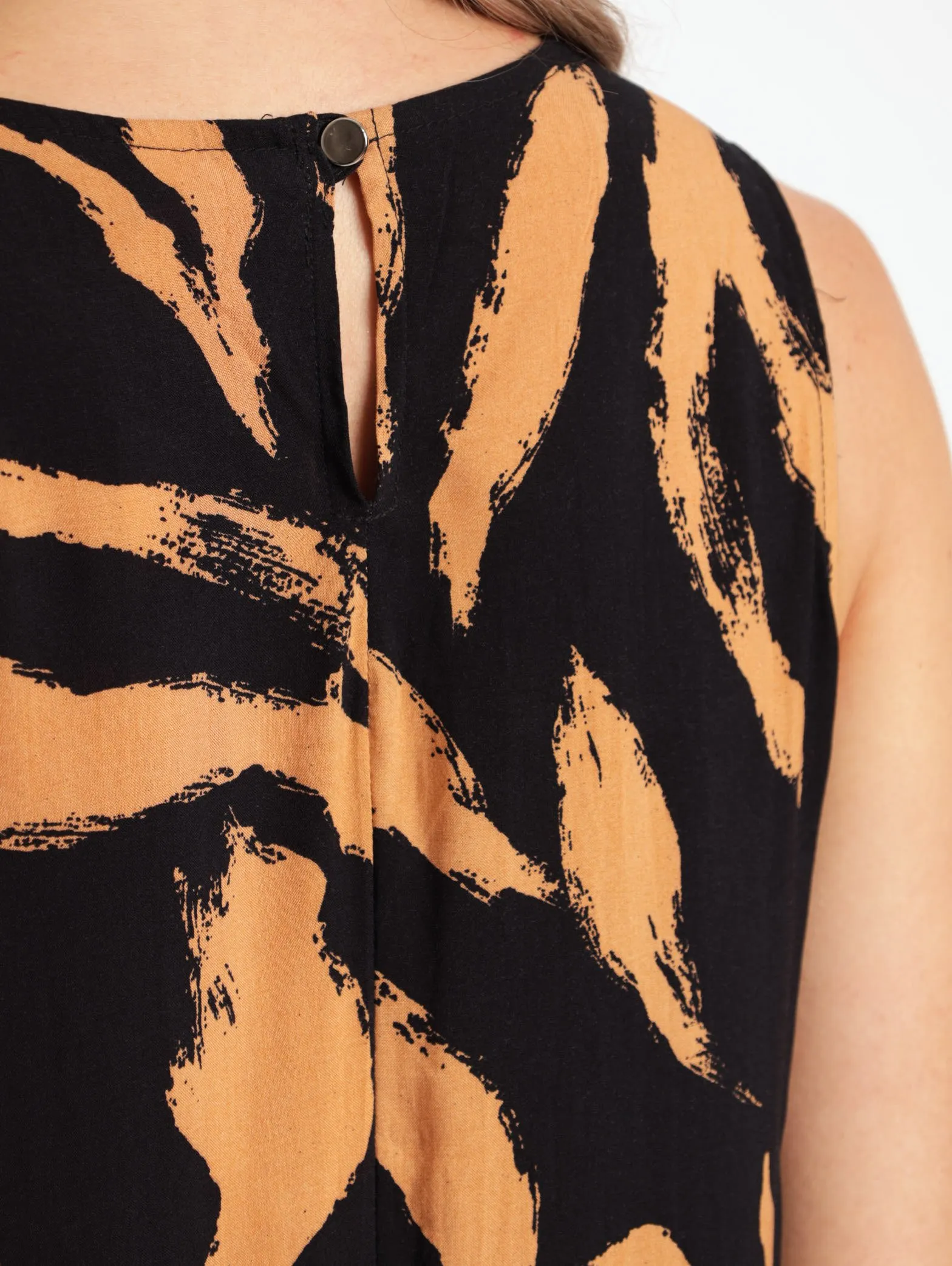 Ladies Sleeveless Tier Hem Shift Dress - Stone