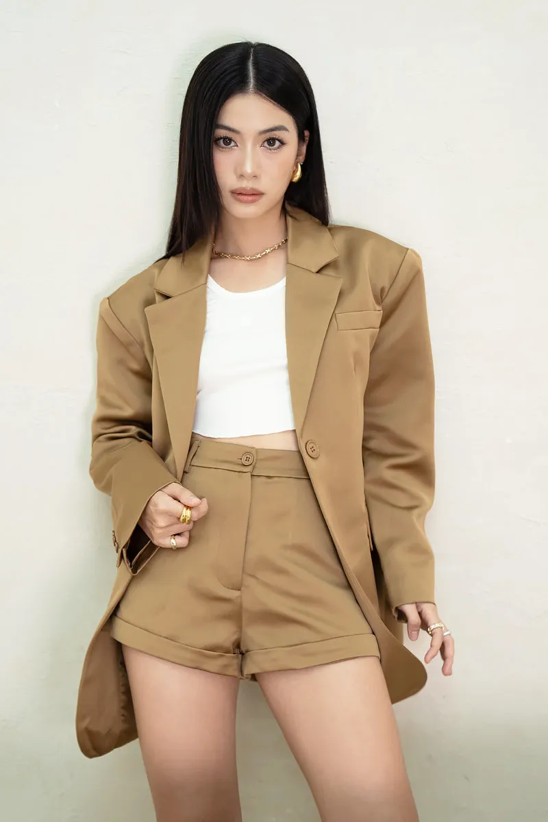 MANON SATIN BLAZER (LATTE BROWN)