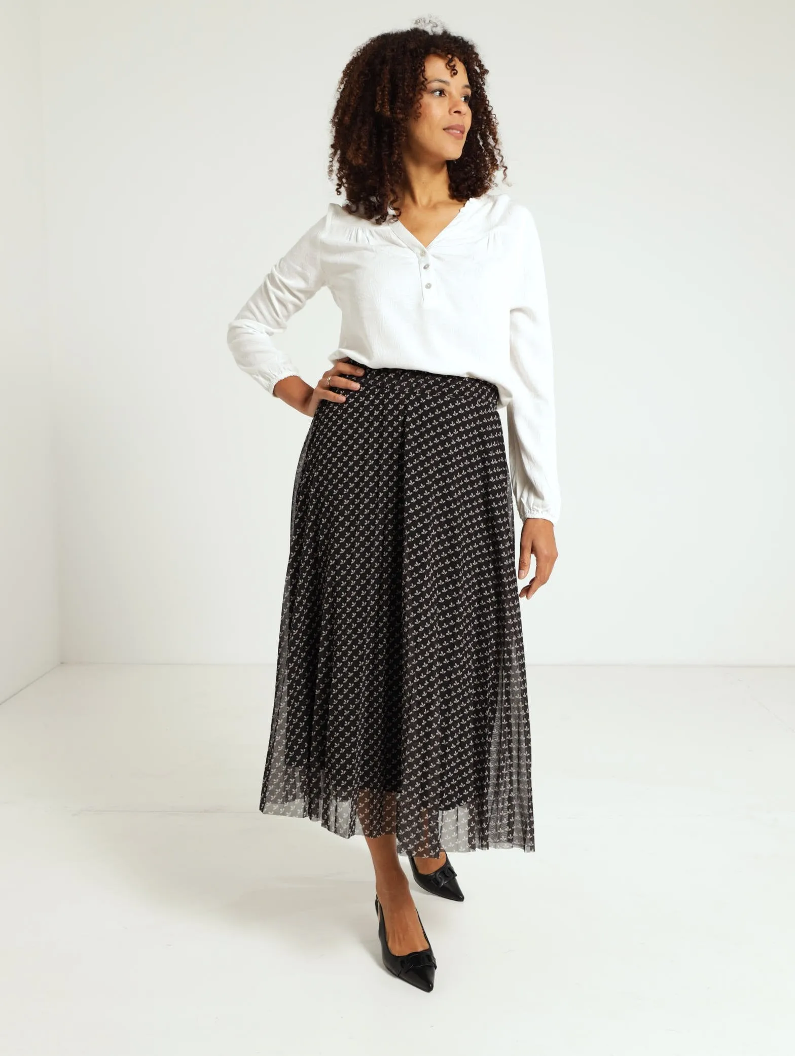 Mesh Pleated Skirt - Black