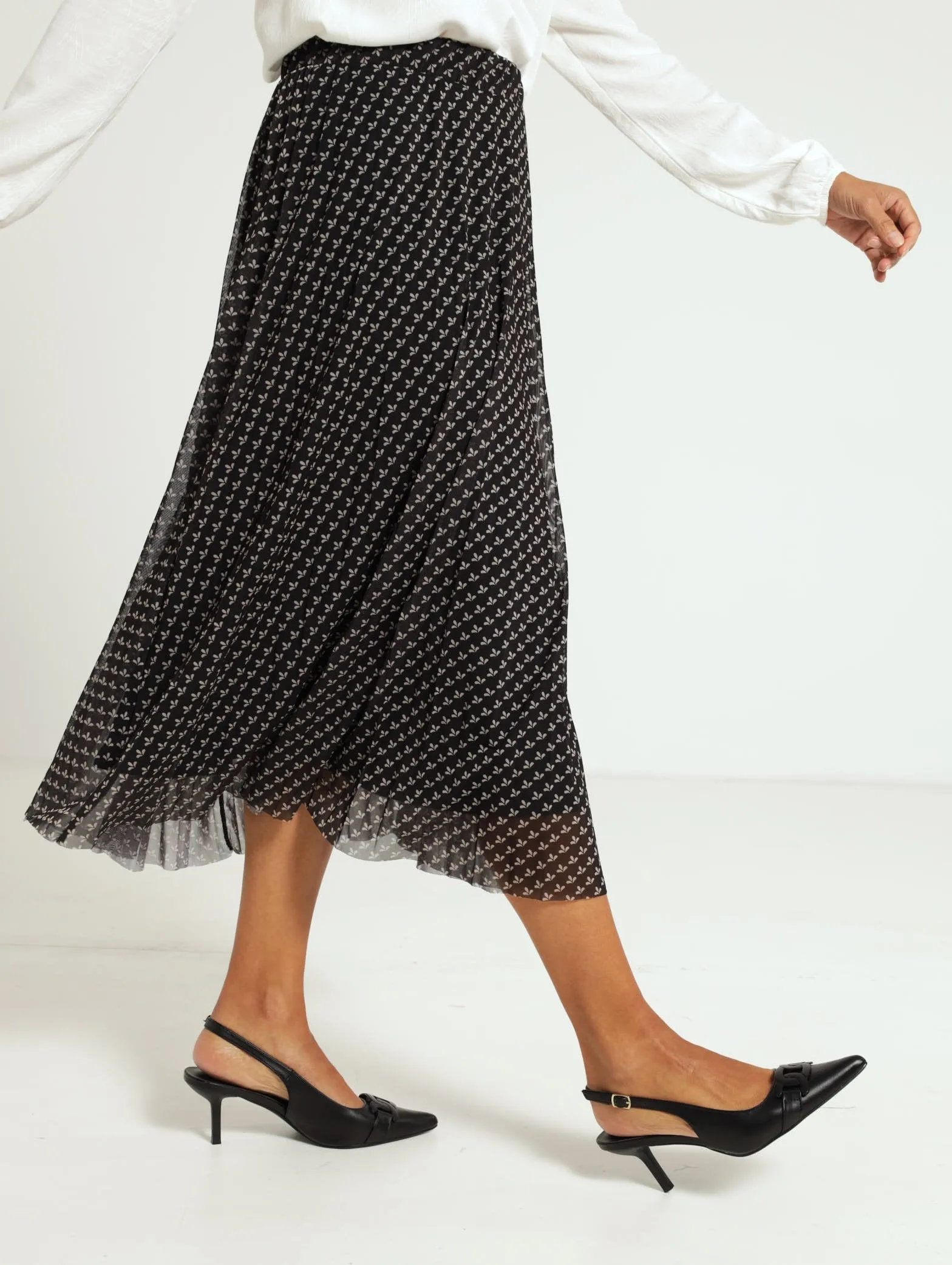 Mesh Pleated Skirt - Black
