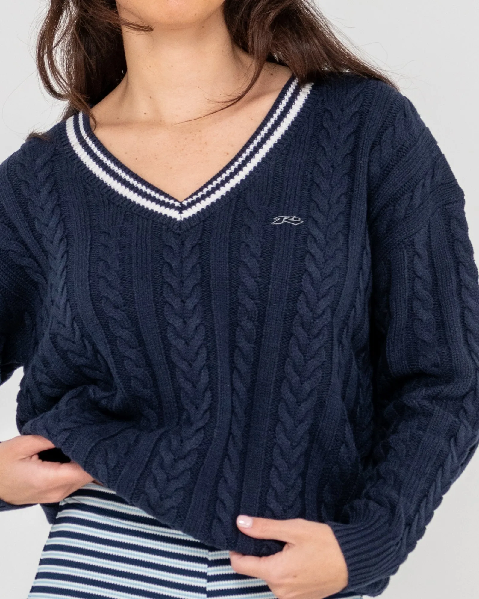 Oxford Vee Neck Chunky Knit