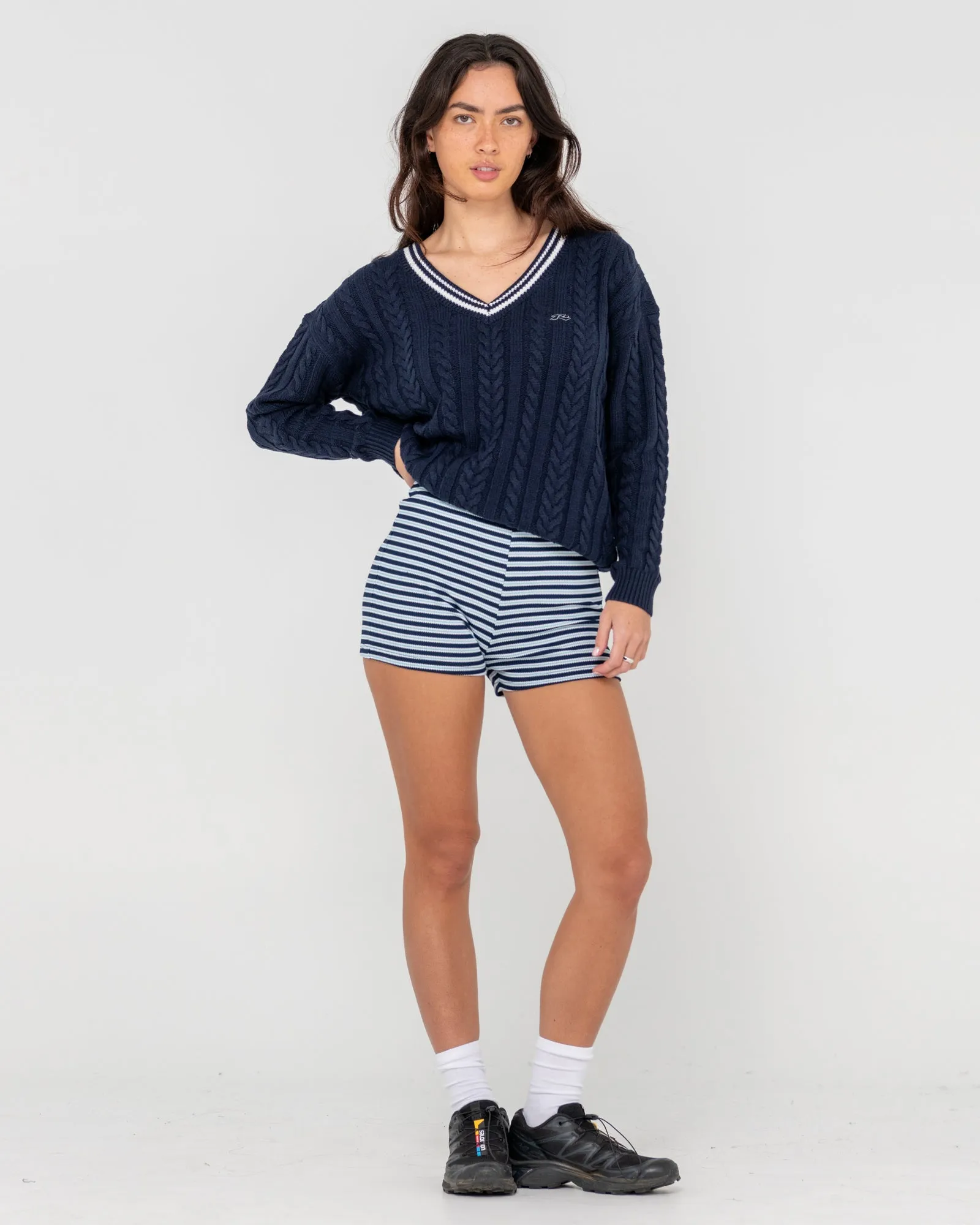 Oxford Vee Neck Chunky Knit