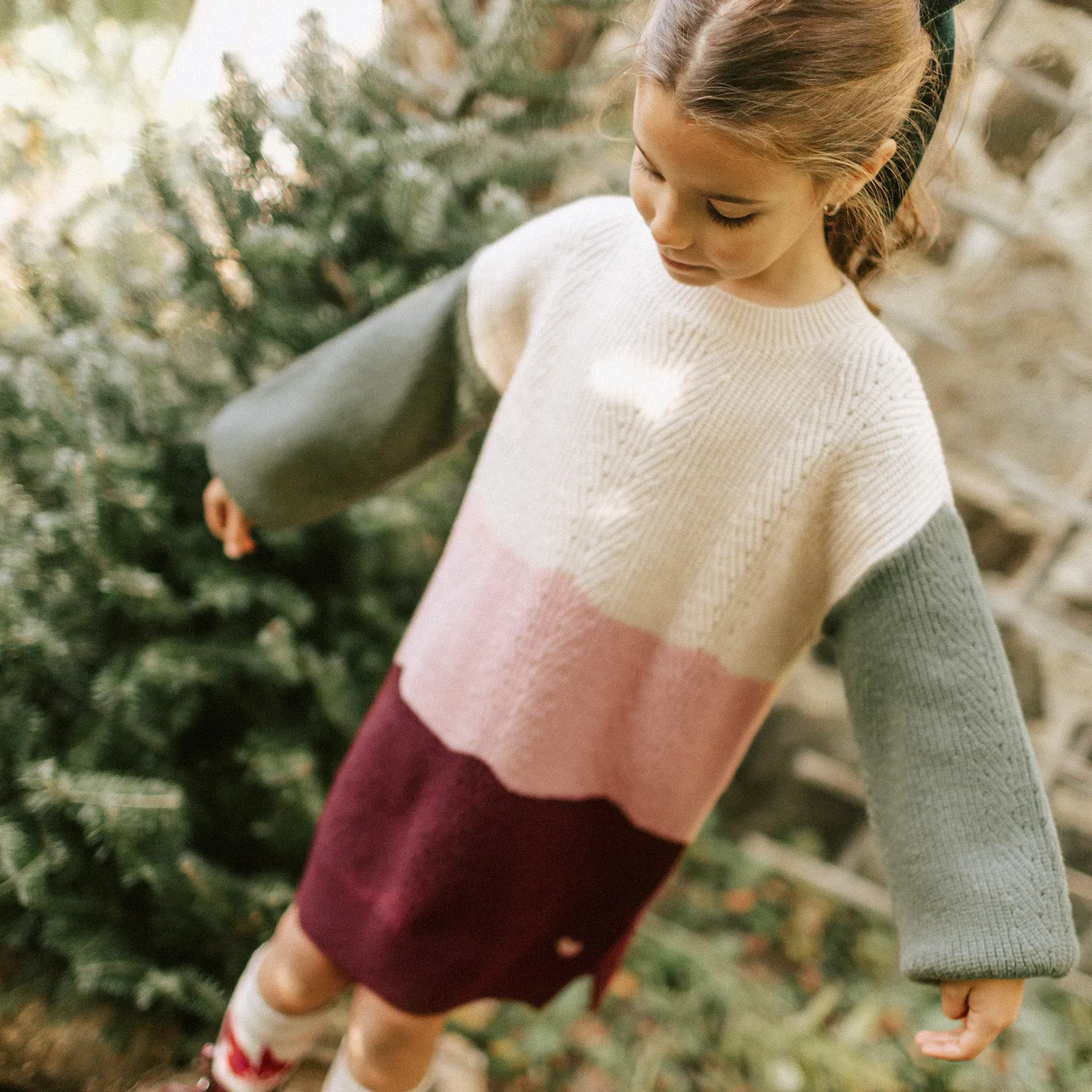 Robe de maille crème bloc de couleurs, enfant || Cream color block knitted dress, child