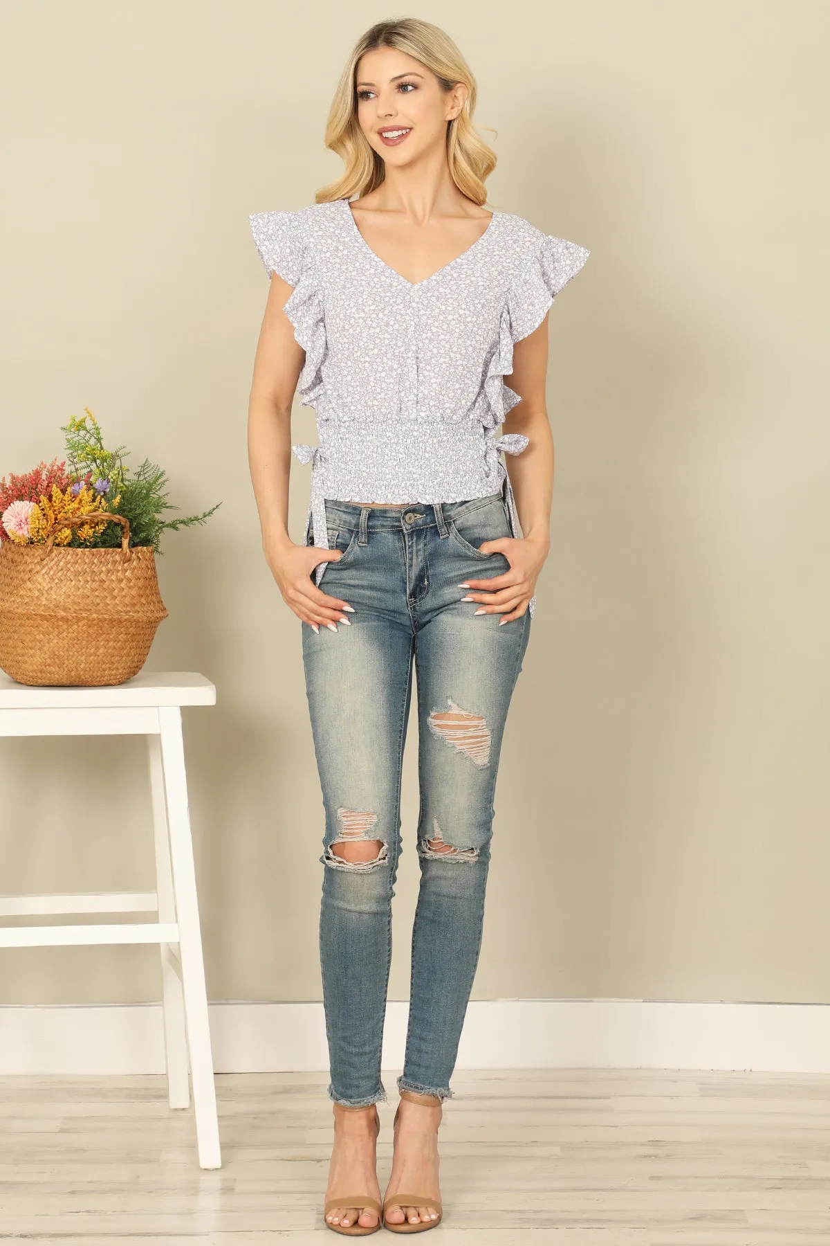 RUFFLE SLEEVELESS SIDE RIBBON SMOCKED WAIST FLORAL TOP