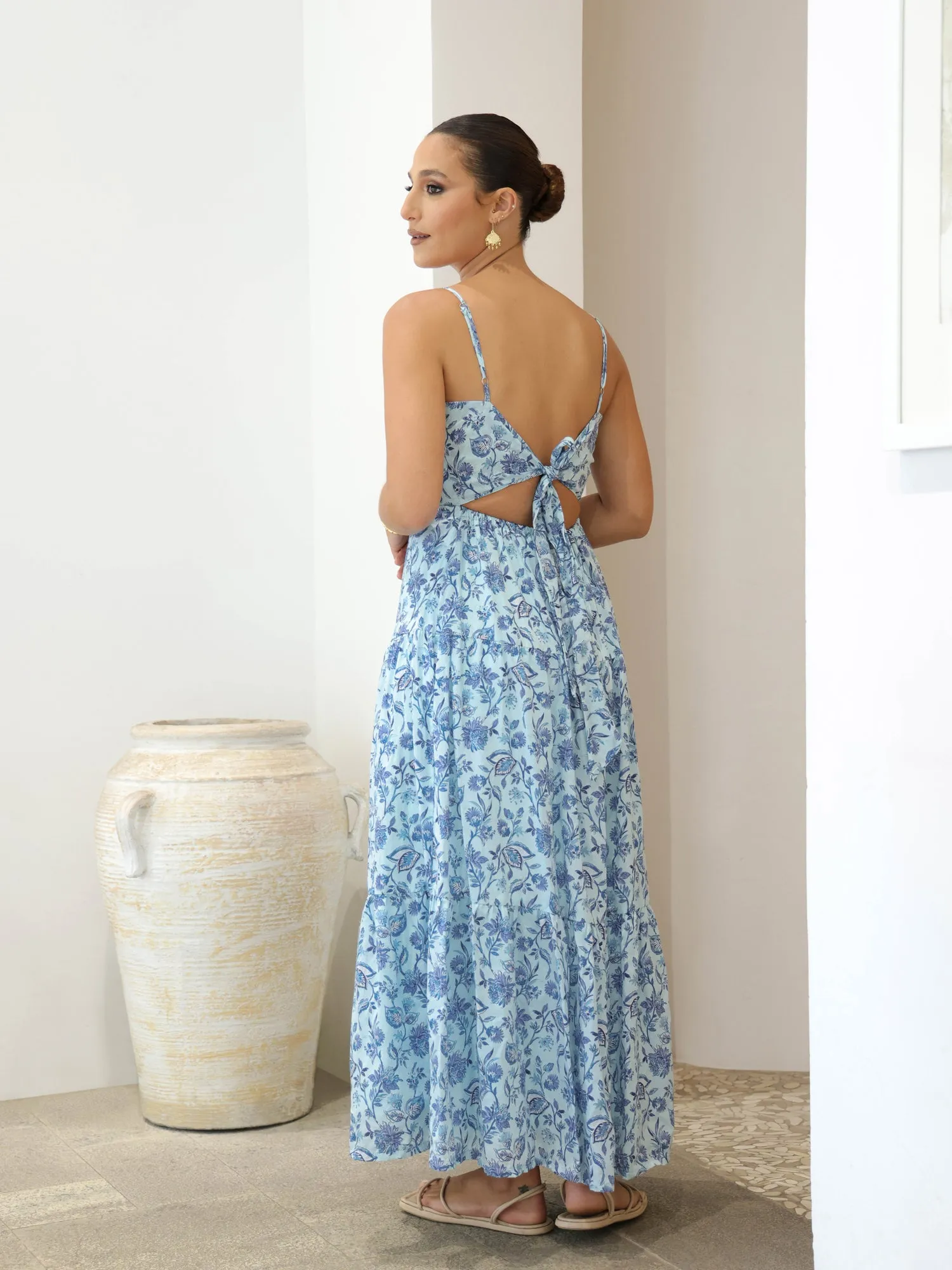 Sleeveless Back Tie Up Maxi Dress
