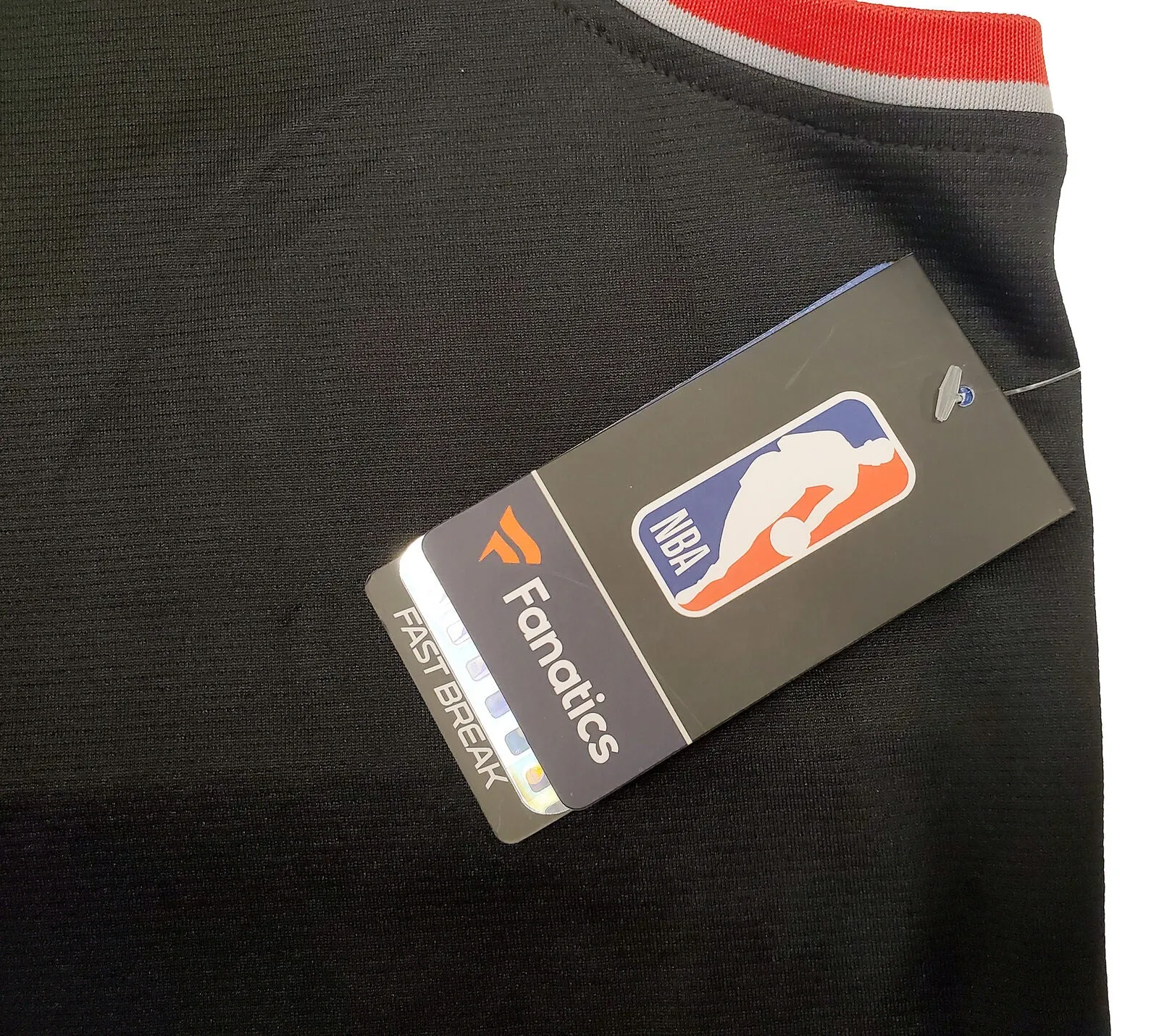 TRAIL BLAZERS DAMIAN LILLARD AUTOGRAPHED BLACK FANATICS JERSEY BECKETT 196413