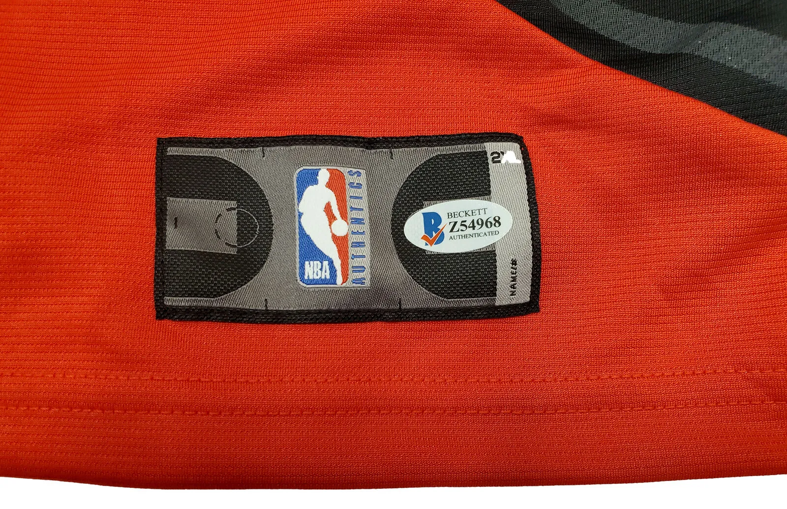 TRAIL BLAZERS DAMIAN LILLARD AUTOGRAPHED RED FANATICS JERSEY XXL BECKETT 196414