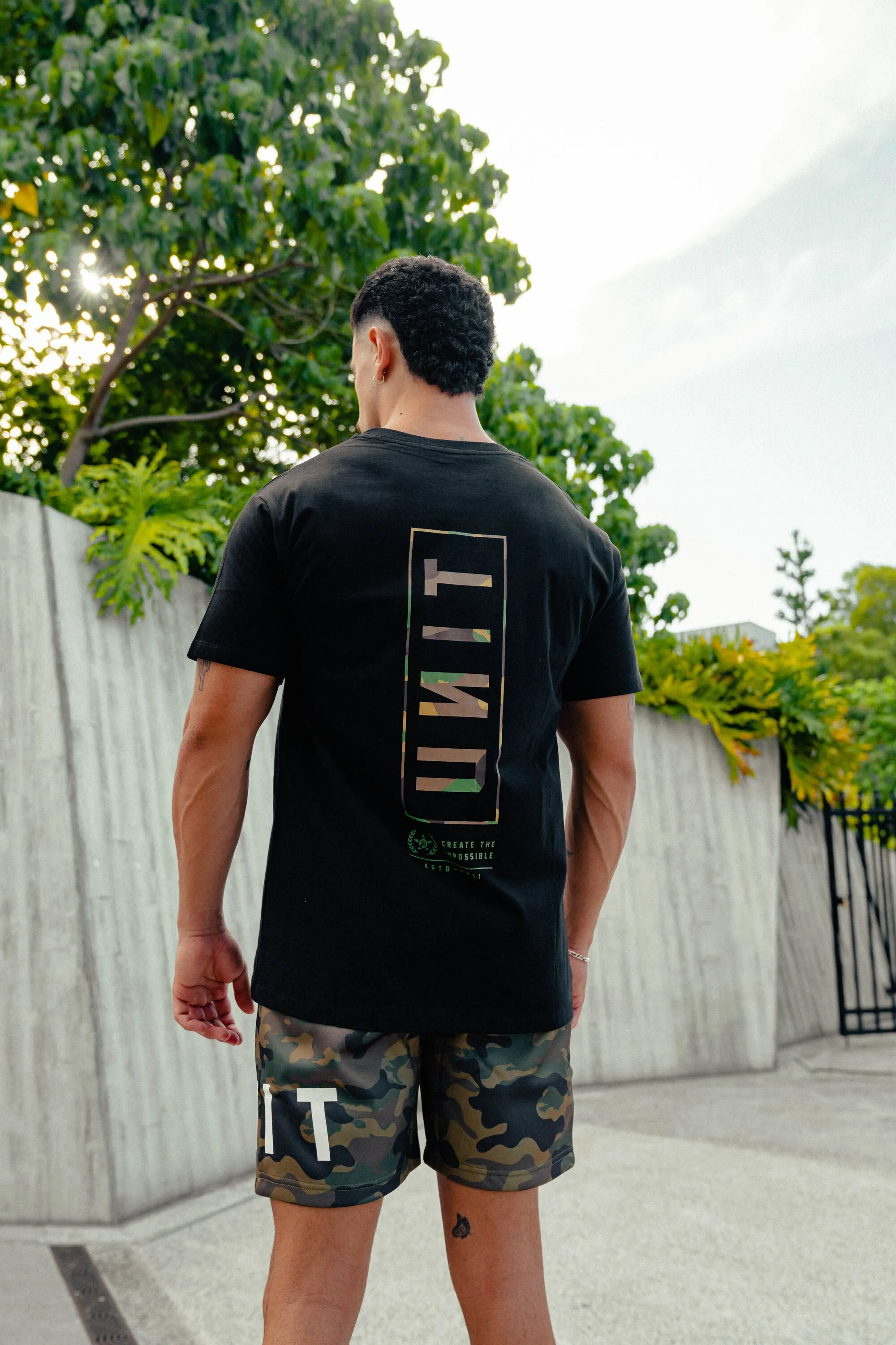 UNIT Cyrus Tee
