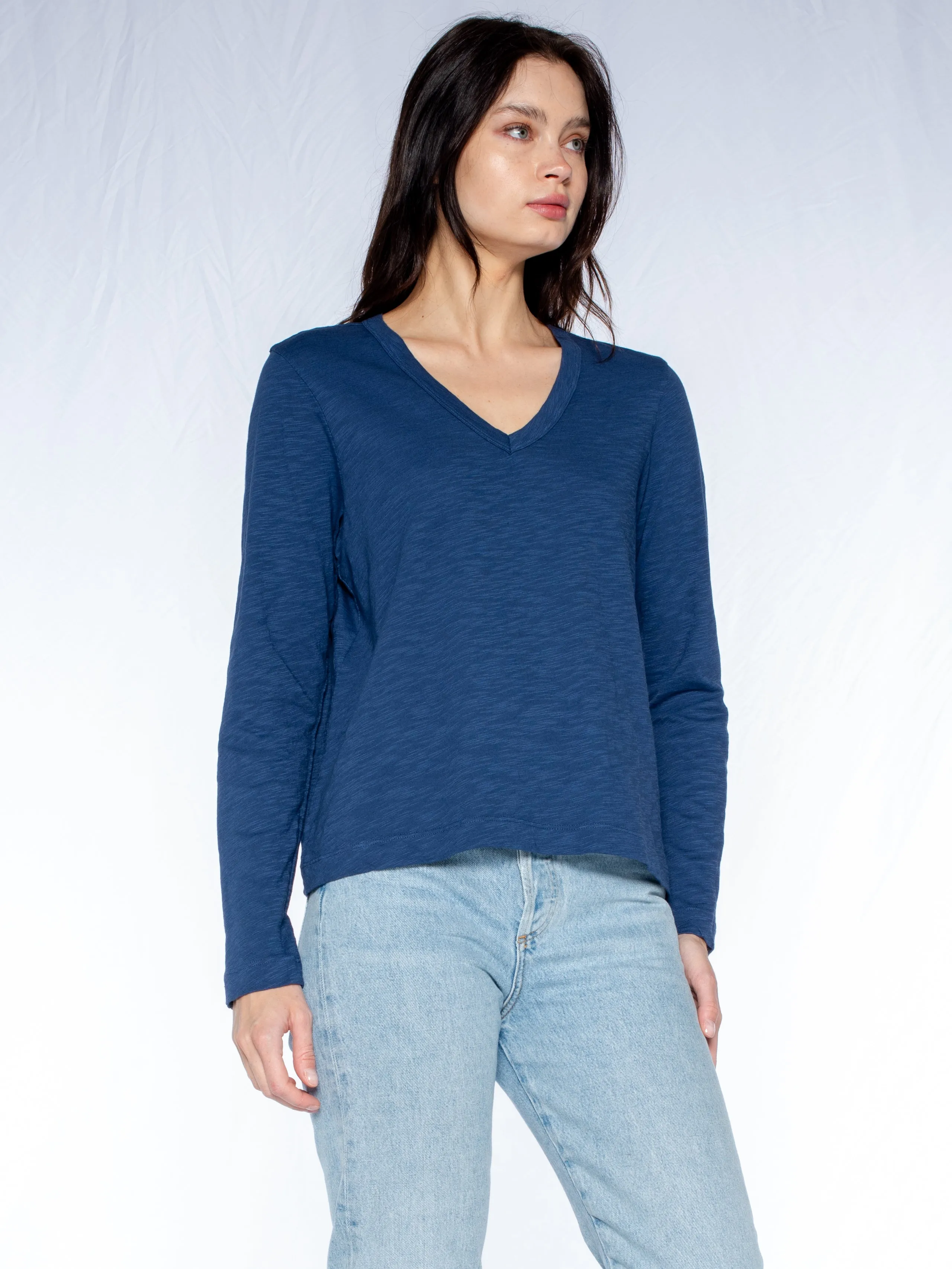 V-Neck L/S Baby Baby Fit Tee
