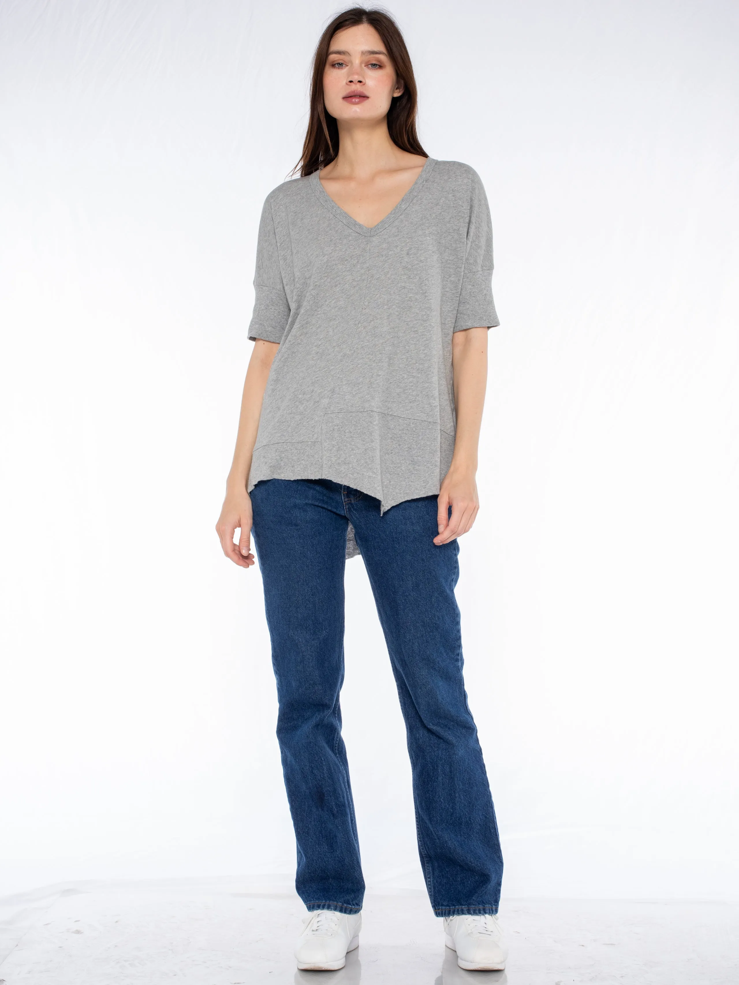 V-Neck Short Sleeve Tee w/Rib Slanted Hem