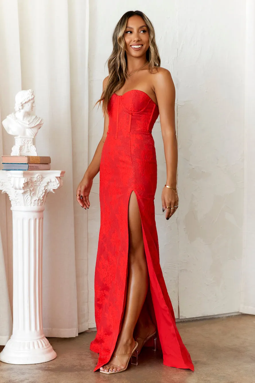 Valentine's Day - Amazing The Crowd Maxi Dress Red